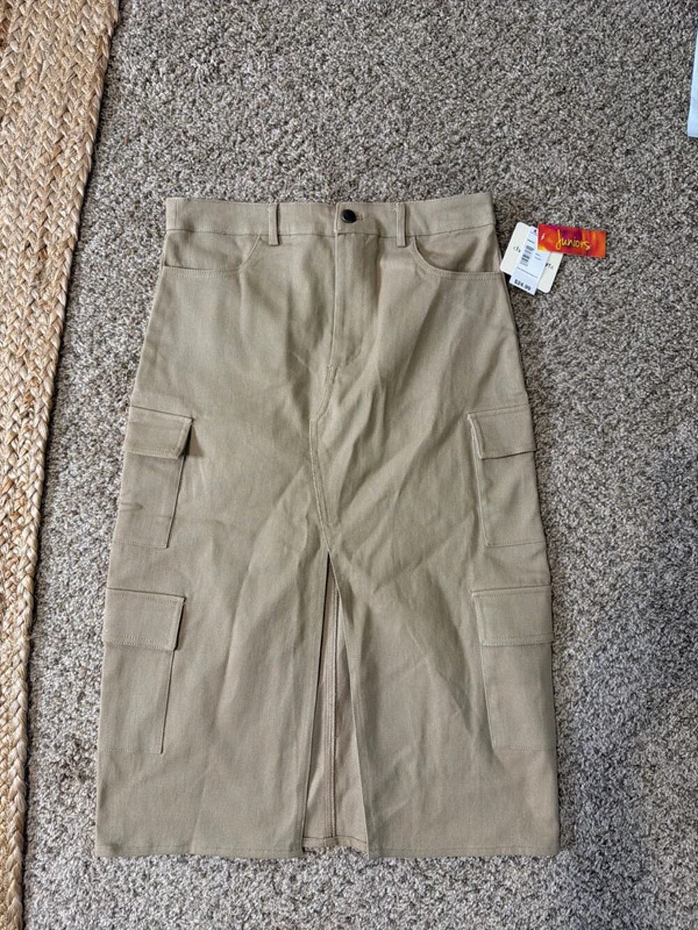 Charmed hearts, L NWT cargo midi ski skirt 2556